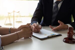 es-conveniente-presentar-una-reclamacion-previa-a-traves-de-abogados