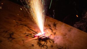 ¿Es Legal Tirar Fuegos Artificiales en España? es-legal-tirar-fuegos-artificiales-en-espana