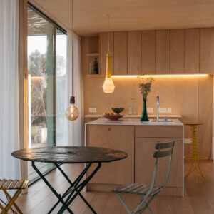 es-legal-vivir-con-luz-de-obra