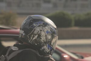 ¿Es Legal Llevar Auriculares en la Moto? ¿Es Legal Llevar Auriculares en la Moto?