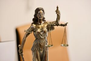 Inimputabilidad: El concepto legal que determina la responsabilidad penal de un individuo